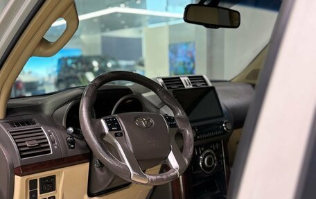 Toyota Land Cruiser Prado 150 рестайлинг 2, 2016 год, 2 900 000 рублей, 17 фотография