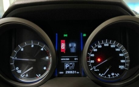 Toyota Land Cruiser Prado 150 рестайлинг 2, 2016 год, 2 900 000 рублей, 23 фотография