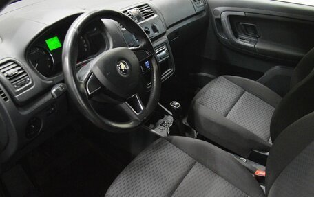 Skoda Fabia II, 2013 год, 550 000 рублей, 10 фотография