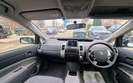 Toyota Prius, 2007 год, 800 000 рублей, 4 фотография