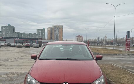 Volkswagen Polo VI (EU Market), 2011 год, 740 000 рублей, 2 фотография