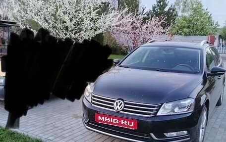 Volkswagen Passat B7, 2012 год, 1 300 000 рублей, 2 фотография
