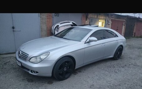 Mercedes-Benz CLS, 2005 год, 1 100 000 рублей, 2 фотография