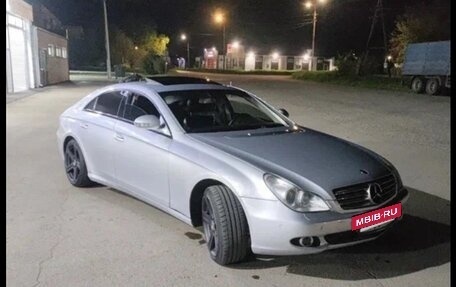 Mercedes-Benz CLS, 2005 год, 1 100 000 рублей, 4 фотография