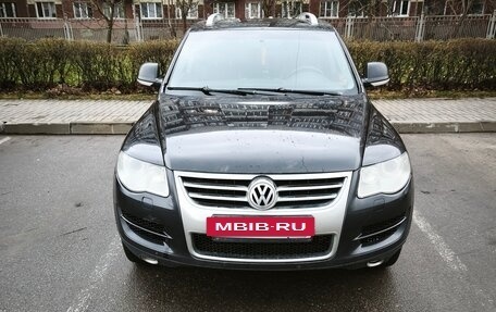 Volkswagen Touareg III, 2008 год, 800 000 рублей, 2 фотография