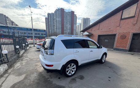 Mitsubishi Outlander III рестайлинг 3, 2010 год, 1 200 000 рублей, 5 фотография