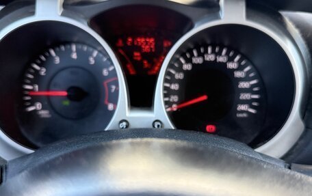 Nissan Juke II, 2012 год, 900 000 рублей, 10 фотография