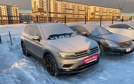 Volkswagen Tiguan II, 2017 год, 2 000 000 рублей, 3 фотография
