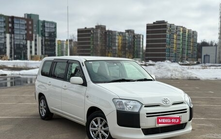 Toyota Probox I, 2017 год, 940 000 рублей, 1 фотография