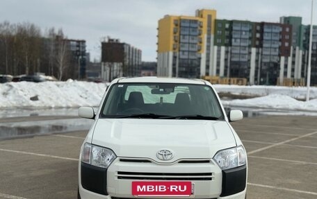 Toyota Probox I, 2017 год, 940 000 рублей, 2 фотография