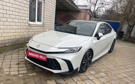 Toyota Camry, 2024 год, 3 650 000 рублей, 2 фотография