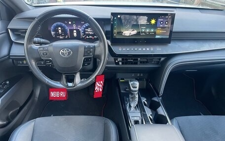 Toyota Camry, 2024 год, 3 650 000 рублей, 11 фотография