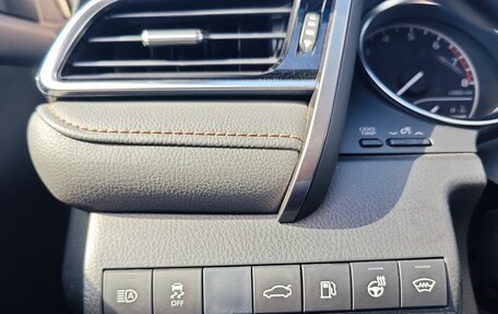 Toyota Camry, 2018 год, 2 300 000 рублей, 17 фотография