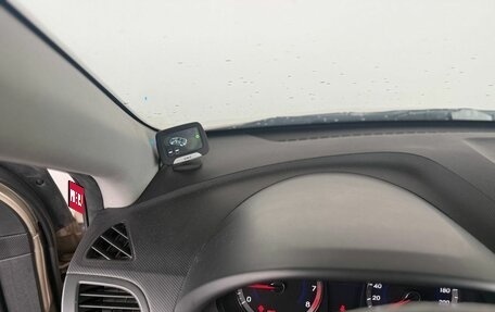 Hyundai Solaris II рестайлинг, 2011 год, 850 000 рублей, 16 фотография