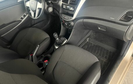 Hyundai Solaris II рестайлинг, 2011 год, 850 000 рублей, 19 фотография