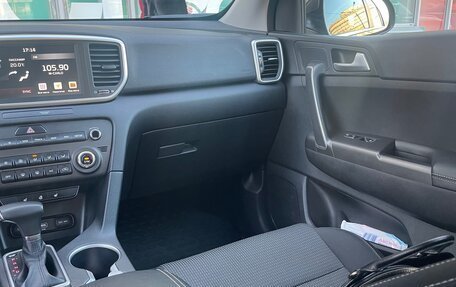 KIA Sportage IV рестайлинг, 2020 год, 2 320 000 рублей, 5 фотография