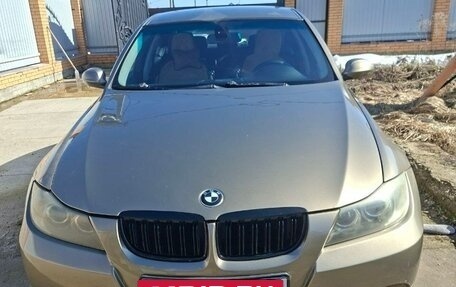 BMW 3 серия, 2006 год, 600 000 рублей, 10 фотография