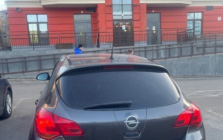 Opel Astra J, 2011 год, 555 000 рублей, 2 фотография