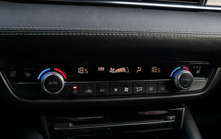 Mazda 6, 2018 год, 2 050 000 рублей, 14 фотография