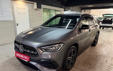 Mercedes-Benz GLA, 2020 год, 3 990 000 рублей, 2 фотография