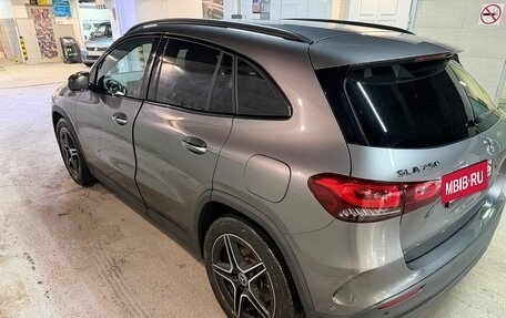 Mercedes-Benz GLA, 2020 год, 3 990 000 рублей, 3 фотография