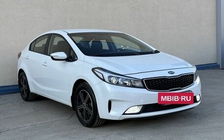KIA Cerato IV, 2018 год, 1 740 000 рублей, 3 фотография
