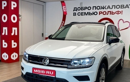 Volkswagen Tiguan II, 2019 год, 2 600 000 рублей, 1 фотография