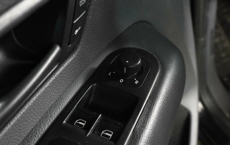 Volkswagen Amarok I рестайлинг, 2012 год, 1 999 000 рублей, 17 фотография