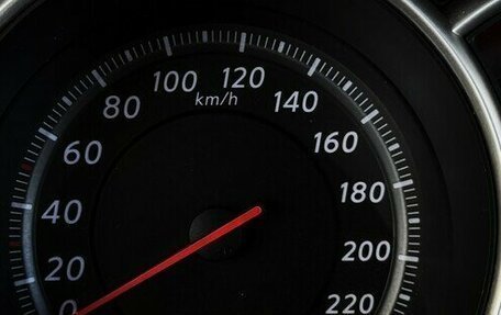 Nissan Tiida, 2011 год, 800 000 рублей, 6 фотография