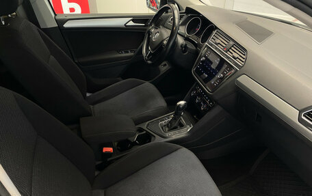 Volkswagen Tiguan II, 2019 год, 2 600 000 рублей, 7 фотография