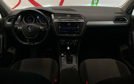 Volkswagen Tiguan II, 2019 год, 2 600 000 рублей, 10 фотография