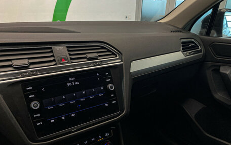 Volkswagen Tiguan II, 2019 год, 2 600 000 рублей, 12 фотография