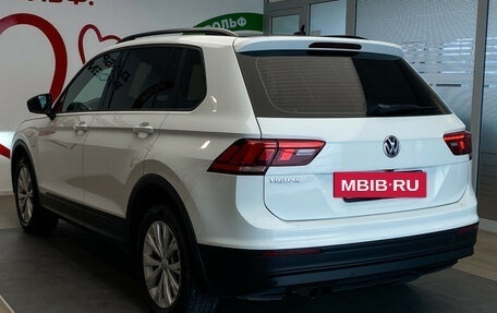 Volkswagen Tiguan II, 2019 год, 2 600 000 рублей, 6 фотография