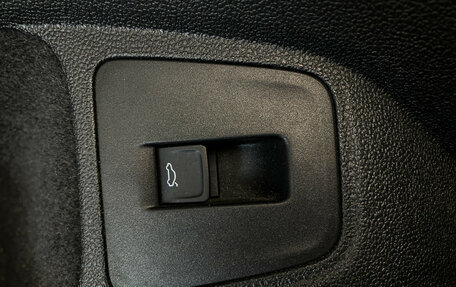 Volkswagen Tiguan II, 2019 год, 2 600 000 рублей, 18 фотография