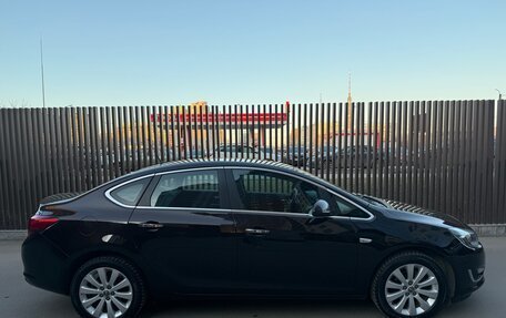 Opel Astra J, 2013 год, 950 000 рублей, 5 фотография