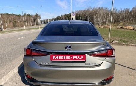 Lexus ES VII, 2019 год, 4 250 000 рублей, 2 фотография