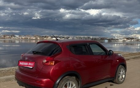 Nissan Juke II, 2013 год, 990 000 рублей, 2 фотография