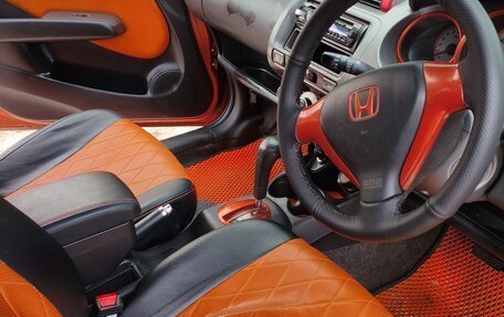 Honda Fit III, 2006 год, 390 000 рублей, 3 фотография