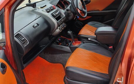 Honda Fit III, 2006 год, 390 000 рублей, 4 фотография