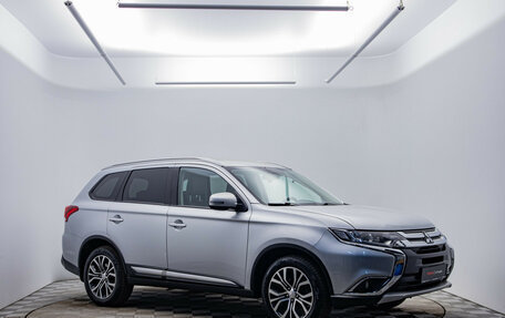 Mitsubishi Outlander III рестайлинг 3, 2017 год, 2 070 000 рублей, 3 фотография