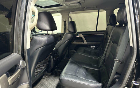 Toyota Land Cruiser 200, 2011 год, 3 200 000 рублей, 10 фотография