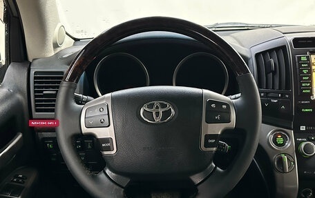 Toyota Land Cruiser 200, 2011 год, 3 200 000 рублей, 17 фотография