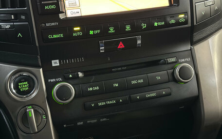 Toyota Land Cruiser 200, 2011 год, 3 200 000 рублей, 21 фотография