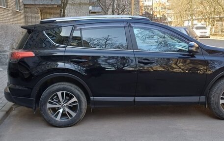 Toyota RAV4, 2018 год, 2 550 000 рублей, 6 фотография