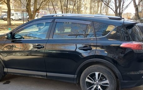 Toyota RAV4, 2018 год, 2 550 000 рублей, 4 фотография