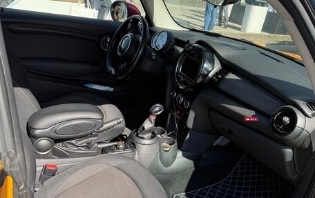 MINI Hatch, 2017 год, 1 850 000 рублей, 10 фотография