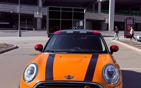 MINI Hatch, 2017 год, 1 850 000 рублей, 2 фотография