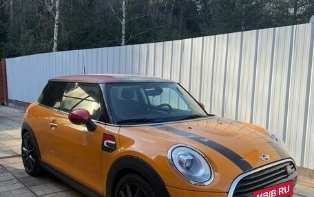 MINI Hatch, 2017 год, 1 850 000 рублей, 8 фотография