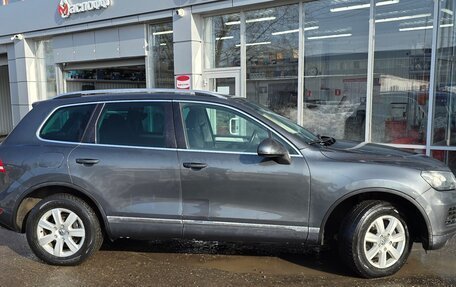 Volkswagen Touareg III, 2013 год, 1 750 000 рублей, 2 фотография