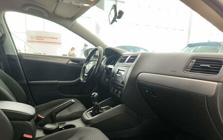 Volkswagen Jetta VI, 2016 год, 1 350 000 рублей, 13 фотография